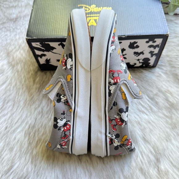 Vans Disney Gray Classic Slip-On Sneakers Mickey Mouse Design Size 6.5 (women) - Picture 8 of 12